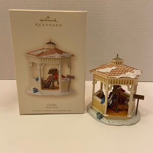 2007 Hallmark Keepsake Winter Park Gazebo Ornament